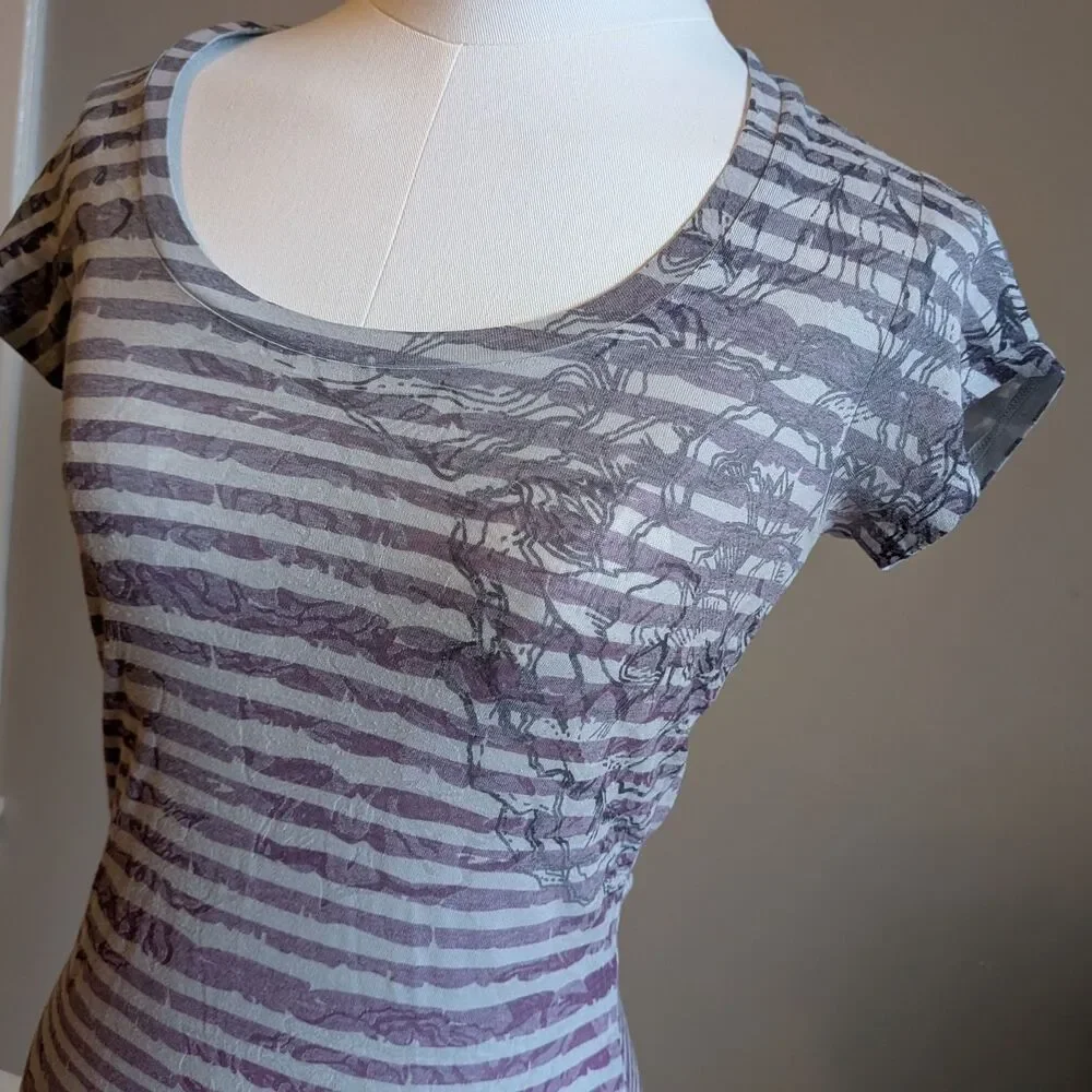 The North Face Scoop Neck Top Striped Rose Burnout T-shirt Athleisure Size XS - Picture 5 of 8